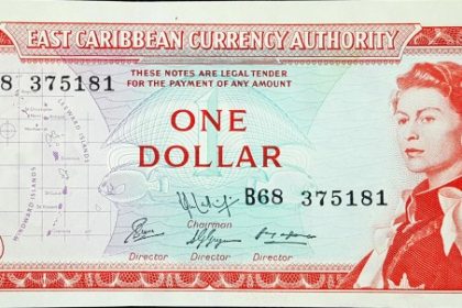 east caribbean 1 dollar p13a 1front
